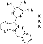 2-[1-[(2-Fluorophenyl)methyl]-1H-pyrazolo[3,4-b]pyridin-3-yl]-4,5,6-pyrimidinetriamine trihydrochloride molecular structure (CAS 370879-46-2)